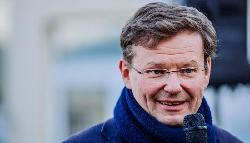 Заместитель Саакашвили уволился из-за двойного гражданства Заместитель Саакашвили уволился из-за двойного гражданства