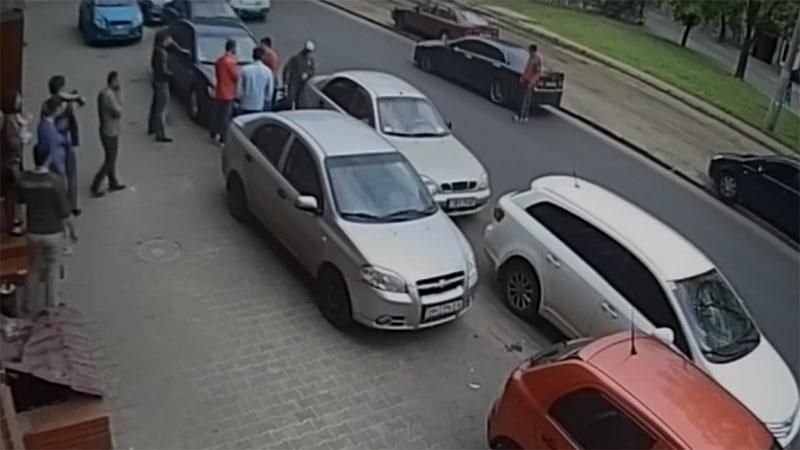 Опубліковано повне відео стрілянини з одеськими журналістами Опубліковано повне відео стрілянини з одеськими журналістами