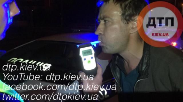 Як п'яний таксист з пасажиром втікав від поліції у Києві