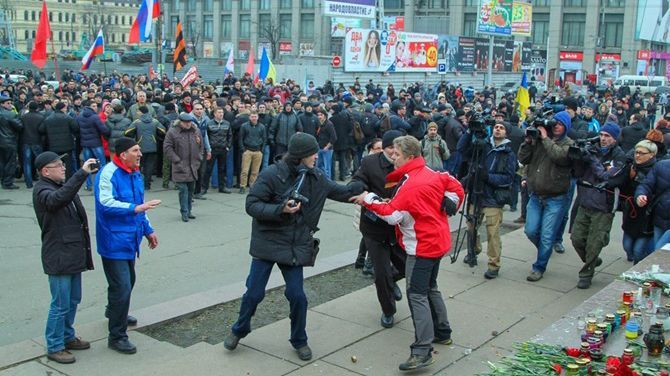 "Титушку" -агитатора за "Днепропетровскую народную республику" задержала СБУ "Титушку" -агитатора за "Днепропетровскую народную республику" задержала СБУ
