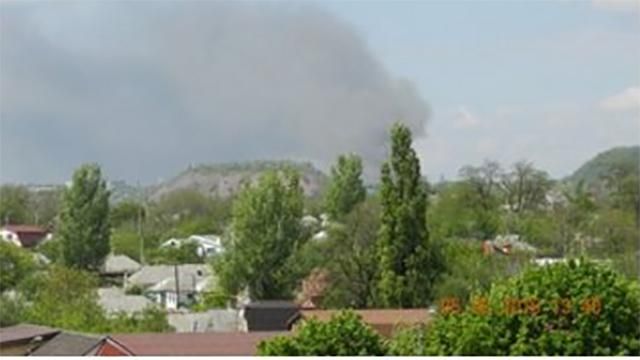 Донецк затянуло дымом: горит завод