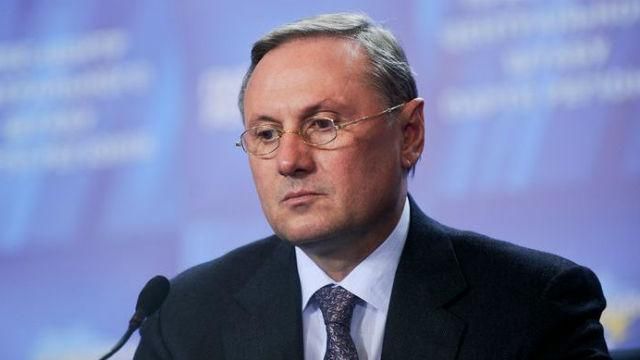 С Ефремова сняли электронный браслет и вернули паспорт С Ефремова сняли электронный браслет и вернули паспорт