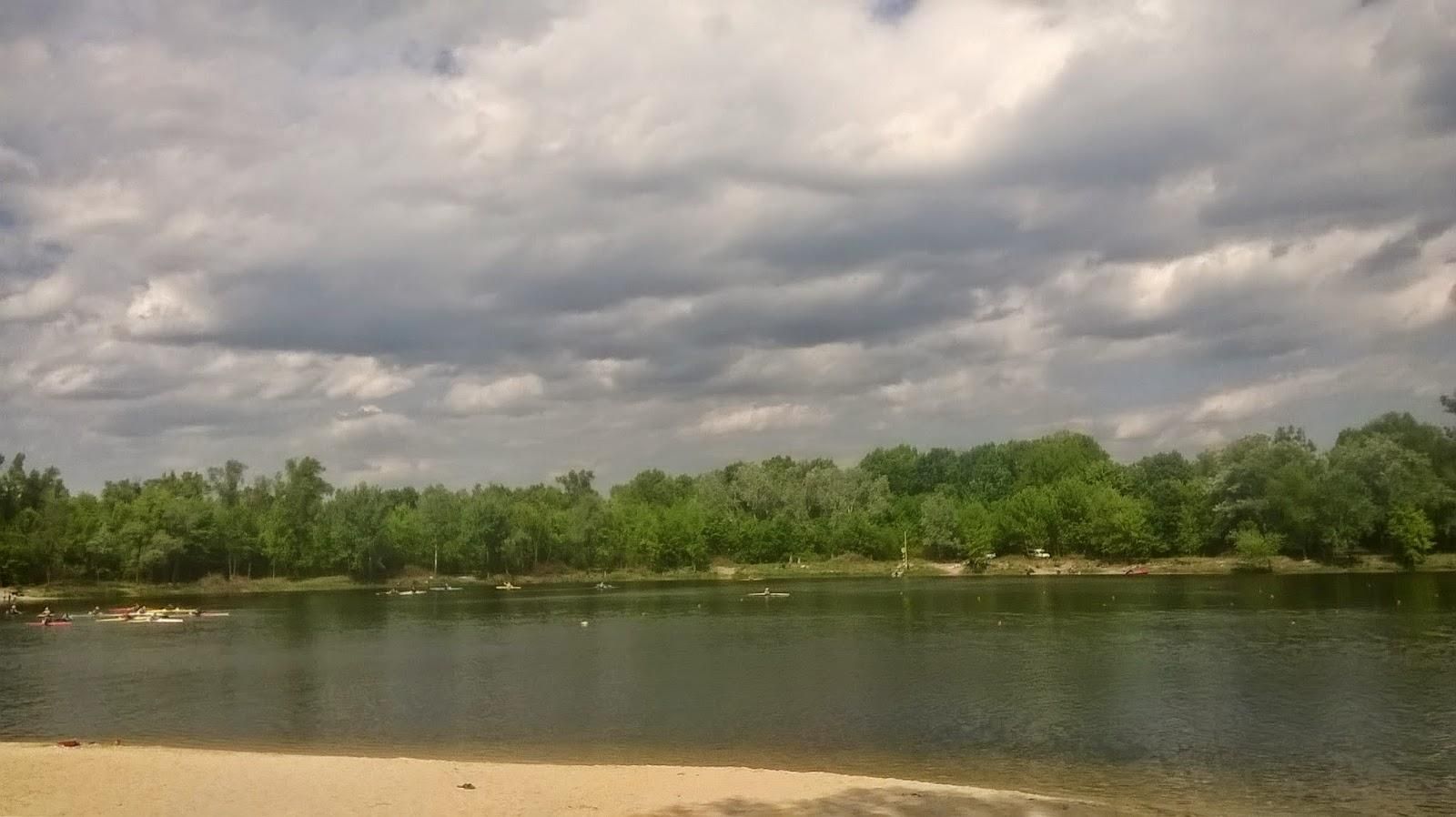 Сумку с боеприпасами вытащил из Днепра киевский рыбак Сумку с боеприпасами вытащил из Днепра киевский рыбак