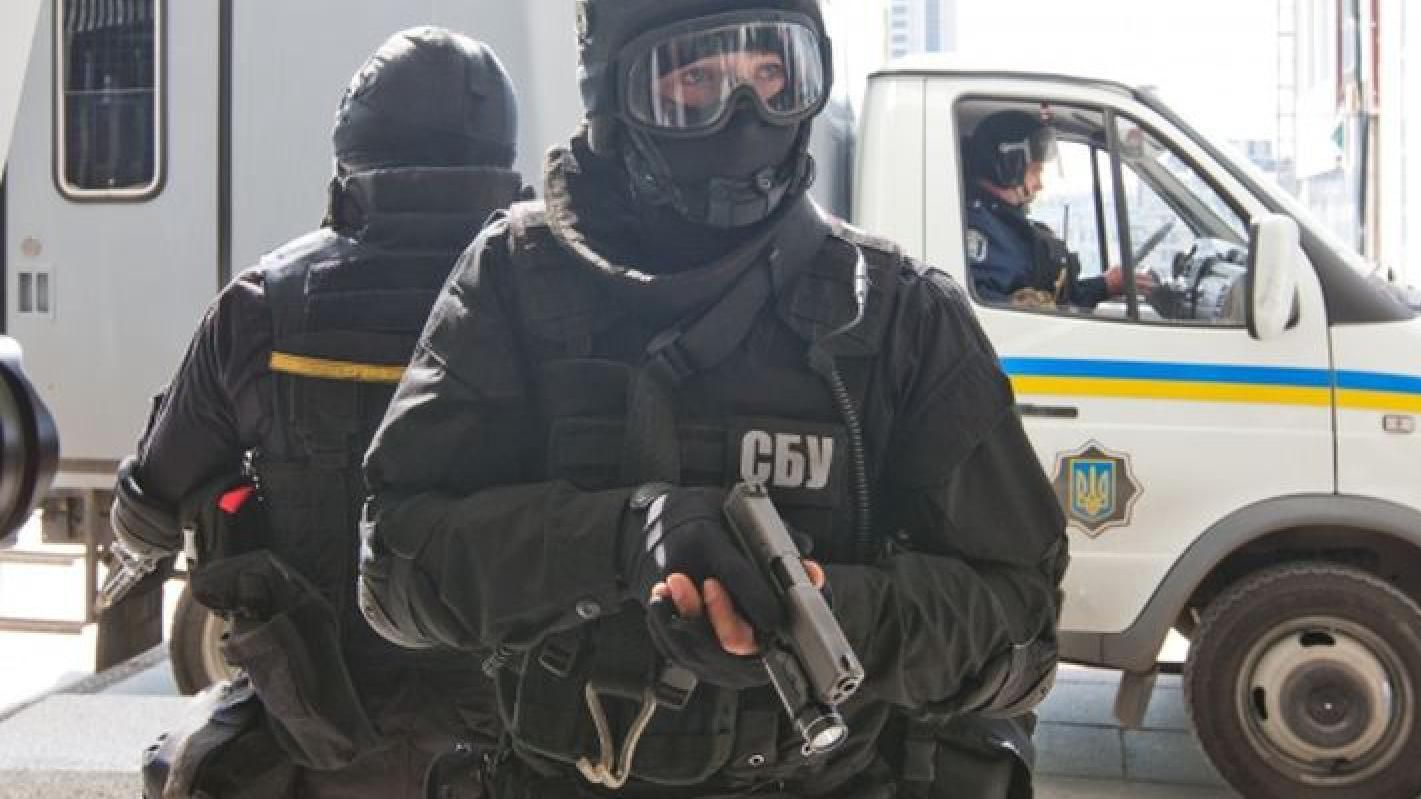 Тайник с зенитно-ракетным комплексом обнаружили в зоне АТО Тайник с зенитно-ракетным комплексом обнаружили в зоне АТО