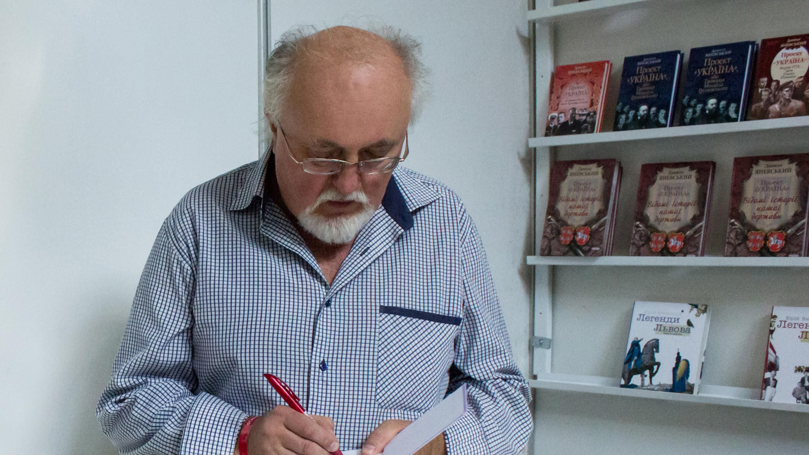 Відвертий Винничук про Порошенка, Гройсмана і війну на Донбасі Відвертий Винничук про Порошенка, Гройсмана і війну на Донбасі