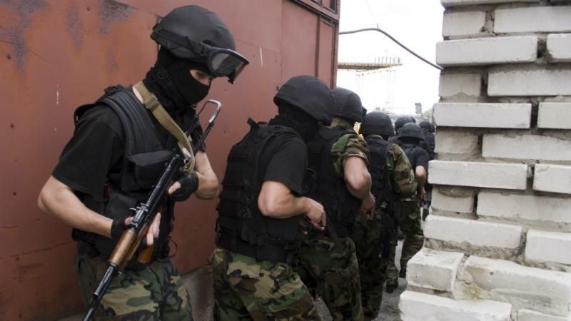 Висадка з вертольоту: з'явилося захоплююче відео з тренування "Альфи" Висадка з вертольоту: з'явилося захоплююче відео з тренування "Альфи"