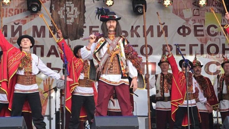 Ивано-Франковск празднует День города: появились фото Ивано-Франковск празднует День города: появились фото