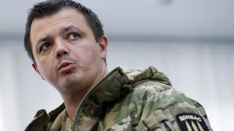 Добровольці і майданівці сідають. Злодії встають, — Семенченко різко розкритикував Порошенка