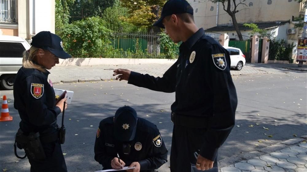 За "георгіївську стрічку" та провокації поліція затримала кількох осіб у Одесі