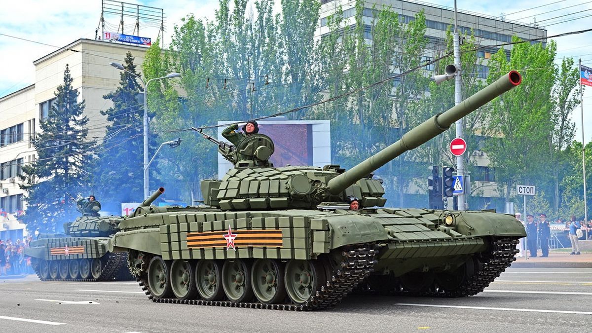 Наблюдатели от ОБСЕ отреагировали на "парад" боевиков Наблюдатели от ОБСЕ отреагировали на "парад" боевиков