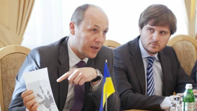 Парубий в действии: депутаты-прогульщики поплатились зарплатами Парубий в действии: депутаты-прогульщики поплатились зарплатами