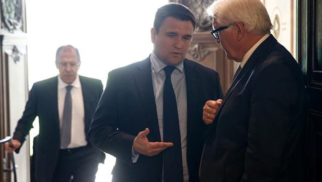 Топ-новини: звільнення Згуладзе, скандал навколо "Миротворця", безрезультатна зустріч міністрів Топ-новини: звільнення Згуладзе, скандал навколо "Миротворця", безрезультатна зустріч міністрів