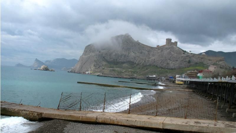 Это совдепия 90-х годов, — крымчанка о провале курортного сезона Это совдепия 90-х годов, — крымчанка о провале курортного сезона