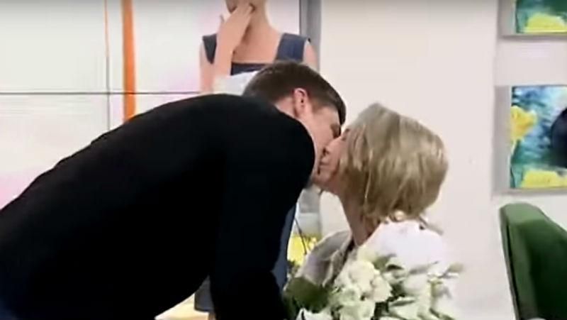 Известная волонтер Зинкевич выходит замуж – любимый сделал ей предложение в прямом эфире