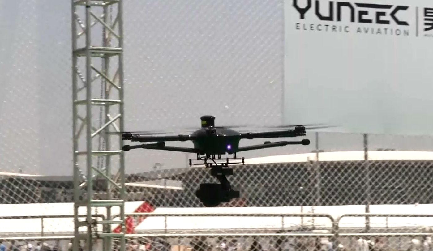 У Китаї проходить виставка безпілотників, які у майбутньому принесуть велику користь для людства