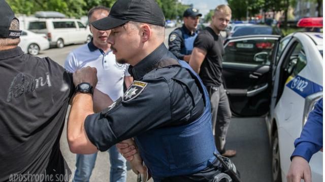 Зозуля лично задерживал нарушителей в Киеве: появились фото