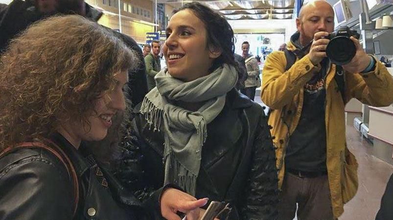 Фотофакт: Джамала повертається додому