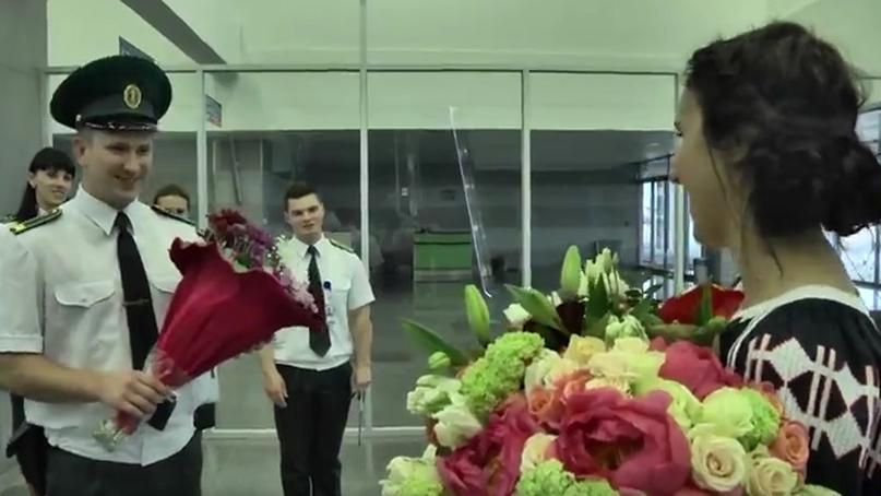 Прикордонники влаштували Джамалі сюрприз: зворушливе відео Прикордонники влаштували Джамалі сюрприз: зворушливе відео