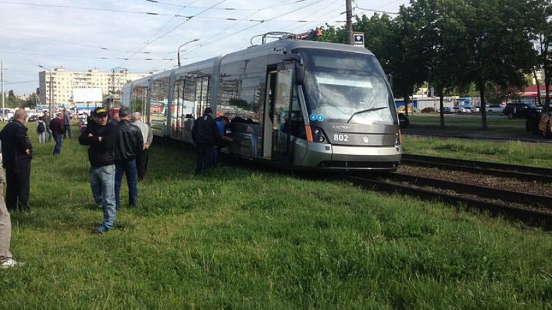 Швидкісний трамвай зійшов з рейок у Києві 