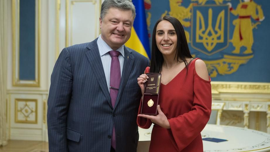 Победная песня Джамалы сначала называлась "Крым наш", — Порошенко