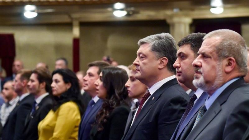 Порошенко вважає себе кримським татарином Порошенко вважає себе кримським татарином