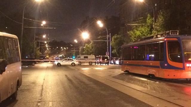 У Москві вбили грабіжника, який захопив людей у заручники У Москві вбили грабіжника, який захопив людей у заручники