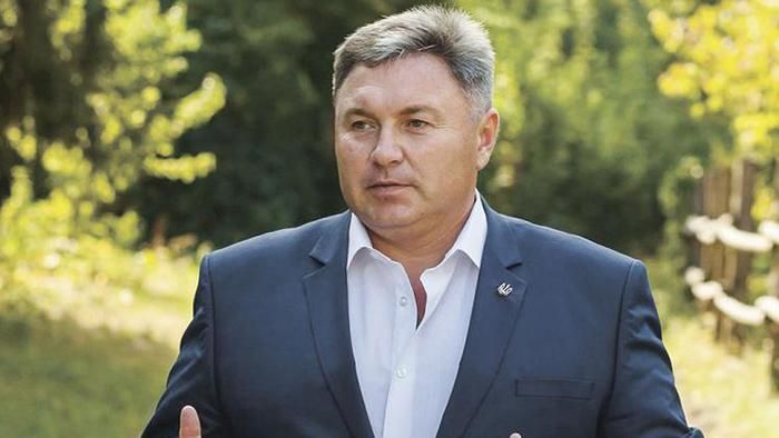 Рада відібрала мандати у двох народних депутатів Рада відібрала мандати у двох народних депутатів