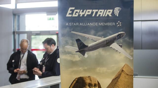 Топ-новини: загадкова аварія літака Egyptair, Дніпропетровськ перейменували і День вишиванки
