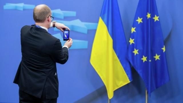 В ЕС уже заговорили о переносе безвизового режима для Украины В ЕС уже заговорили о переносе безвизового режима для Украины