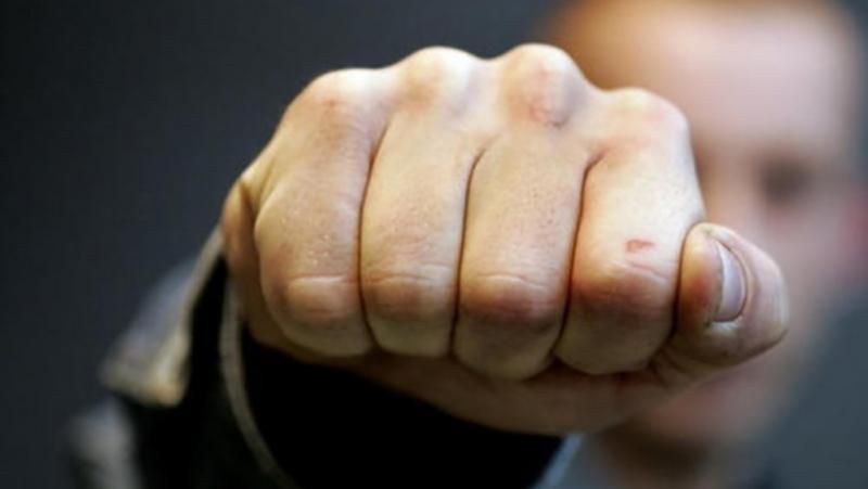 У Вінниці судитимуть поліцейських, які побили затриманого У Вінниці судитимуть поліцейських, які побили затриманого