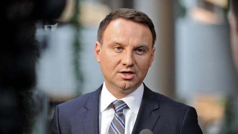 Президент Польщі підписав закон про декомунізацію Президент Польщі підписав закон про декомунізацію