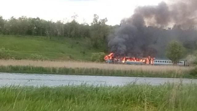 На Вінниччині потяг з сотнею пасажирів спалахнув під час руху На Вінниччині потяг з сотнею пасажирів спалахнув під час руху