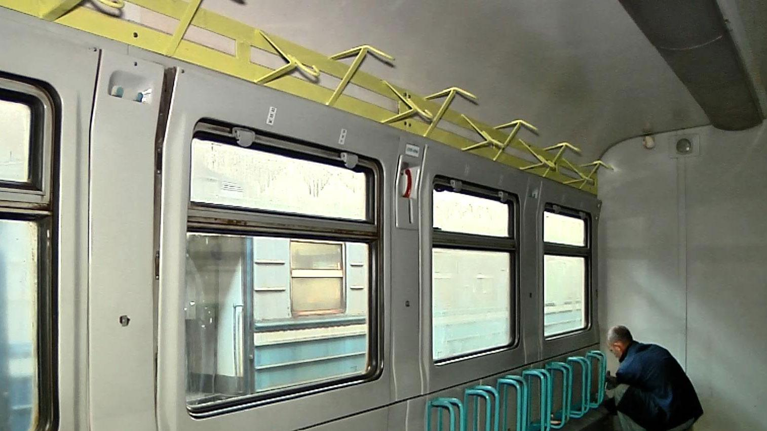 Ноу-хау: во Львове запустили электрички с веловагонами