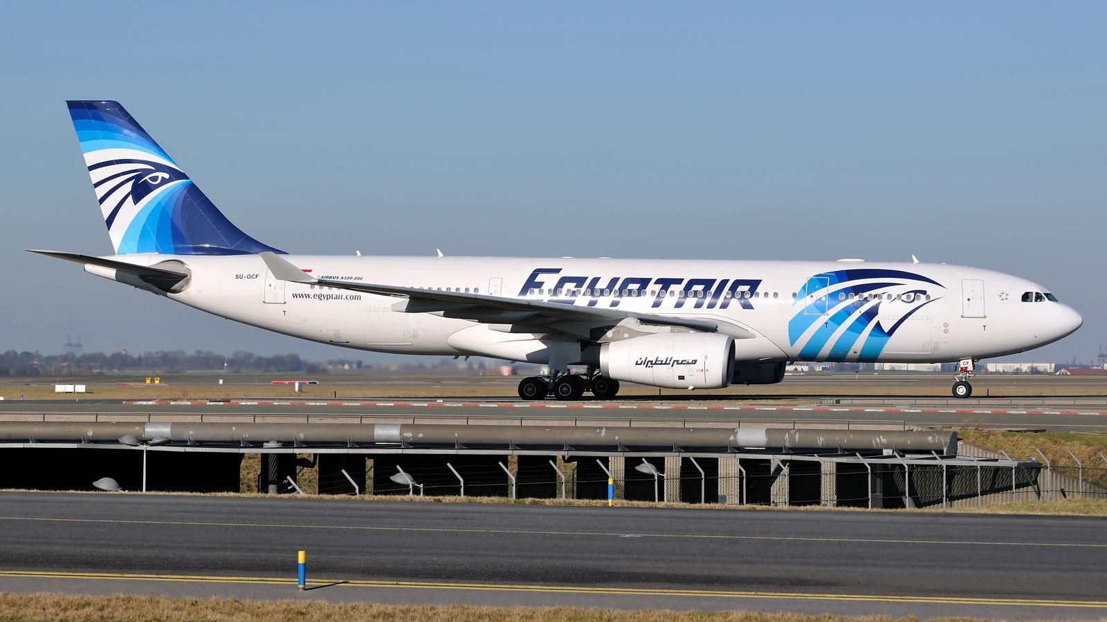 Катастрофа літака EgyptAir: з'явились фото та відео уламків 