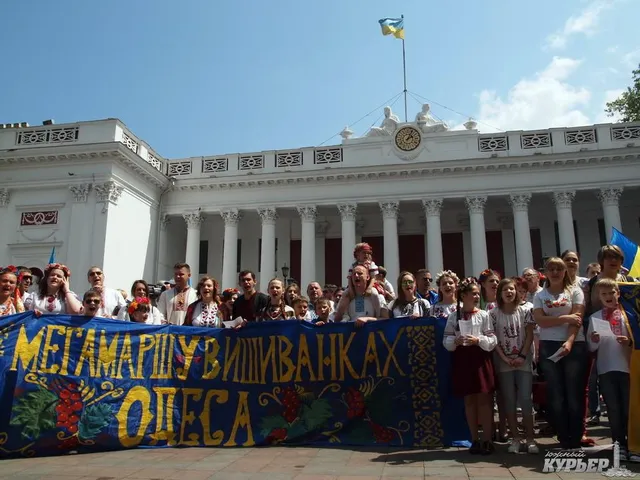 Одеса, мегамарш, вишиванки