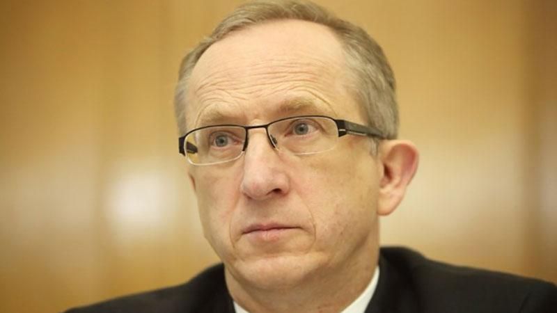 Скандал з "Миротворцем" зашкодить репутації України, — посол ЄС Скандал з "Миротворцем" зашкодить репутації України, — посол ЄС