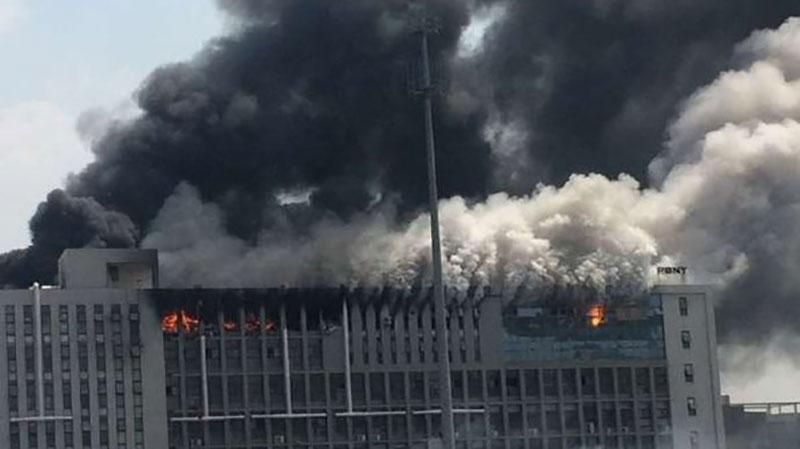 Потужна пожежа на китайській фабриці: є загиблі