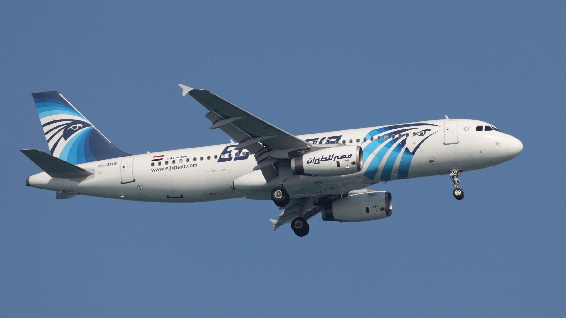Нові подробиці катастрофи літака EgyptAir: на борту  були погрозливі написи 
