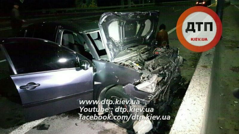 Двоє чоловіків загинули у страшній аварії, бо не пристебнулись (фото 18+) Двоє чоловіків загинули у страшній аварії, бо не пристебнулись (фото 18+)