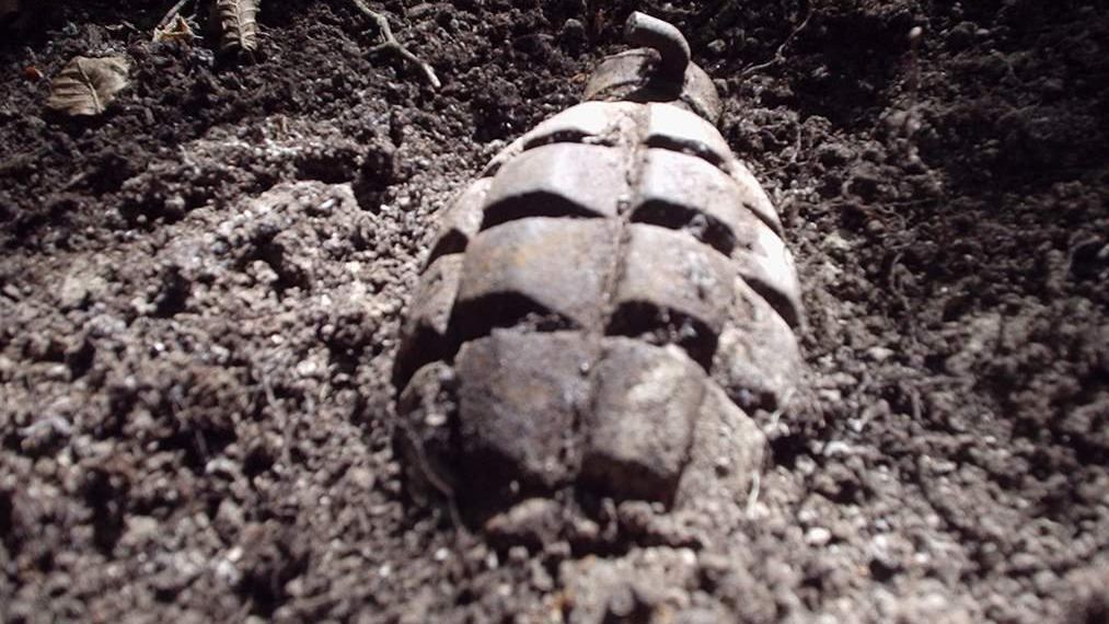 Взрыв гранаты в Херсонской области унес жизни трех человек Взрыв гранаты в Херсонской области унес жизни трех человек