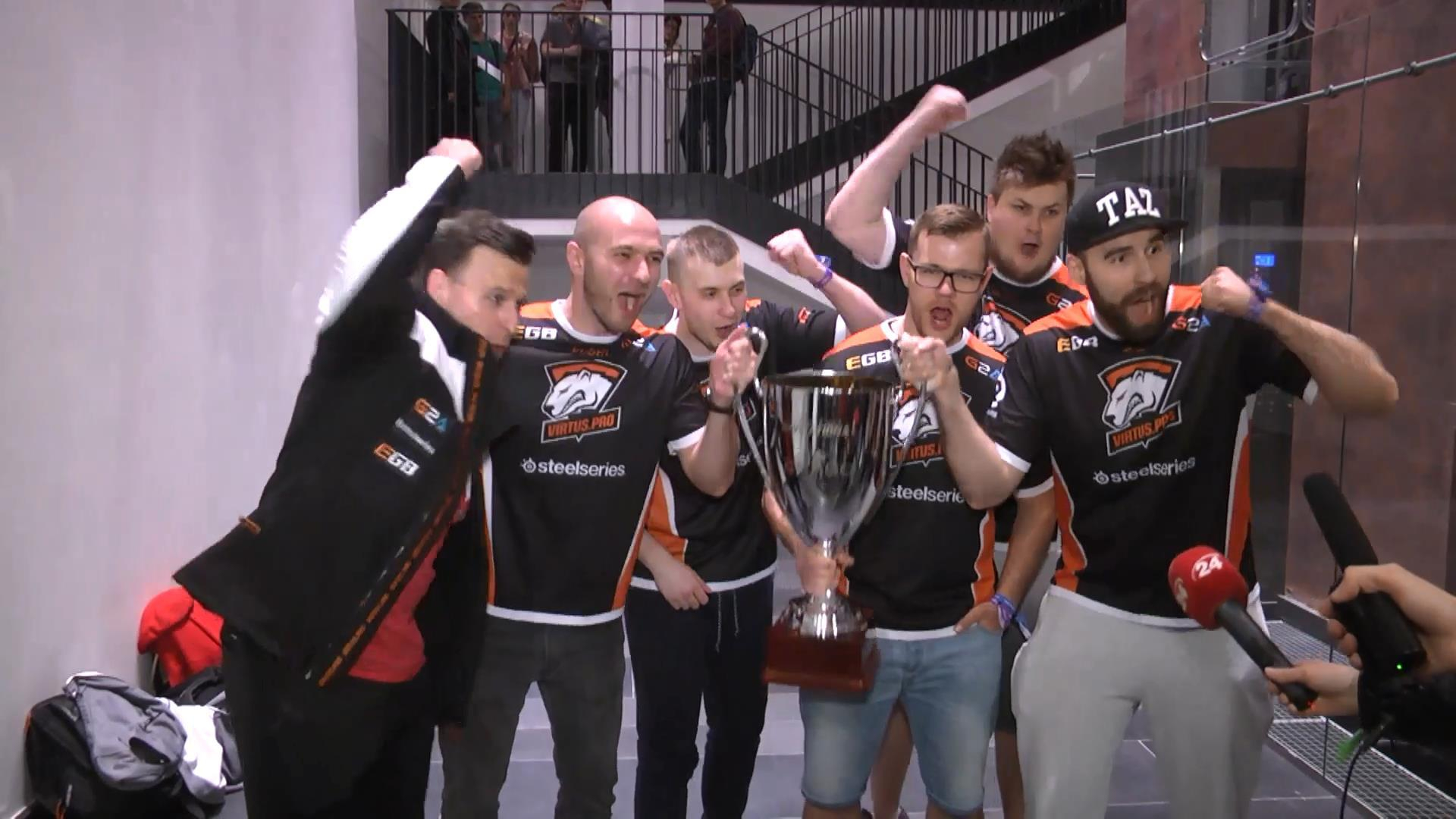 Украина vs Польша: финальный поединок в Counter Strike за 100 тысяч долларов
