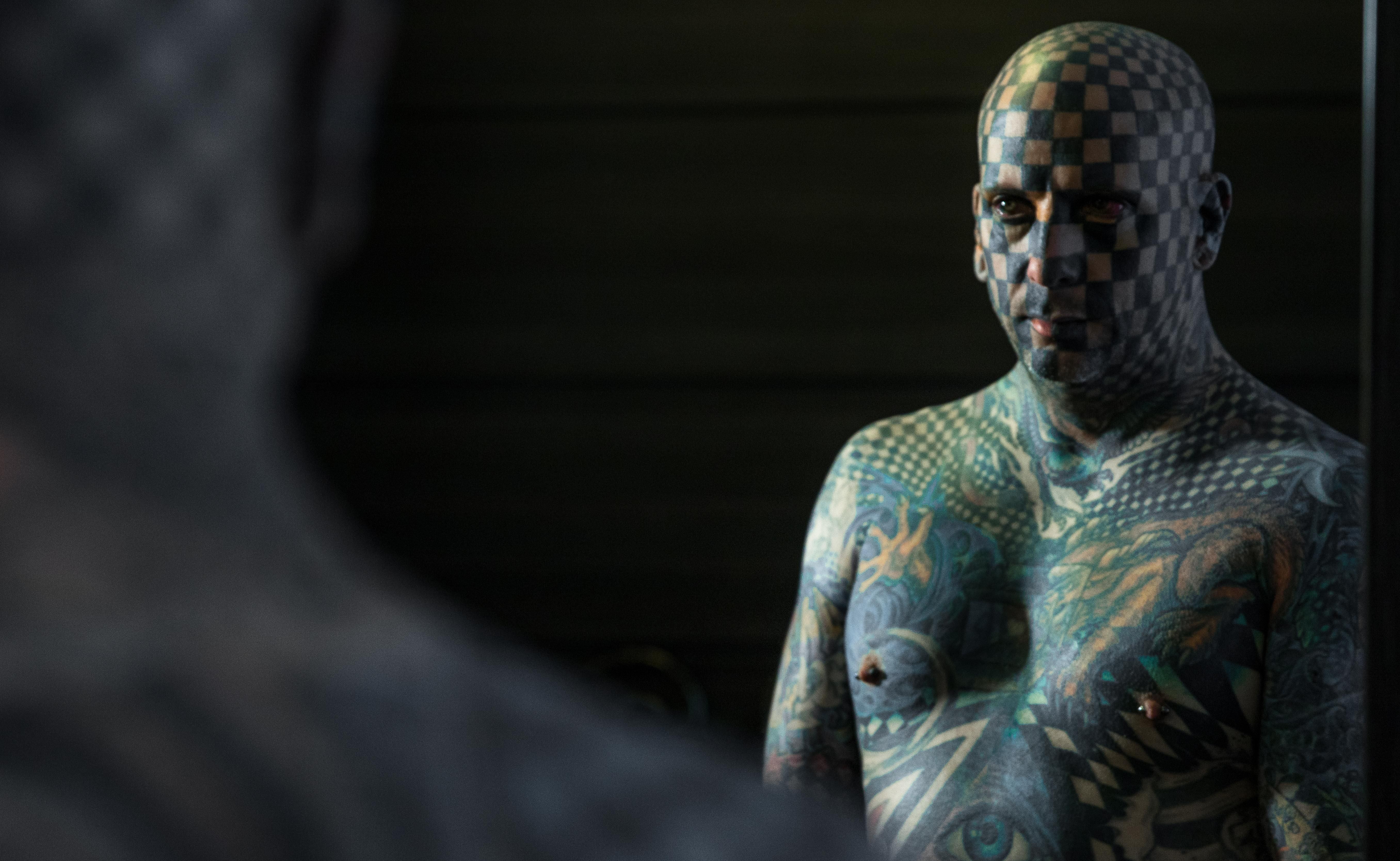 Легендарный Человек-шахматы – про татуировки, путешествия и утонченность Киева - 23 травня 2016 - Телеканал новин 24 Легендарный Человек-шахматы – про татуировки, путешествия и утонченность Киева - 23 травня 2016 - Телеканал новин 24