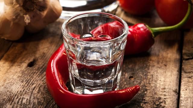 Україна серйозно скоротила виробництво горілки у квітні Україна серйозно скоротила виробництво горілки у квітні