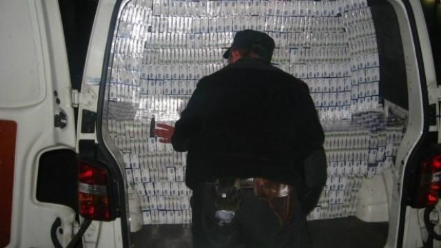 Дипломата, яка причетна до скандалу з контрабандою сигарет, відпустили у відпустку Дипломата, яка причетна до скандалу з контрабандою сигарет, відпустили у відпустку