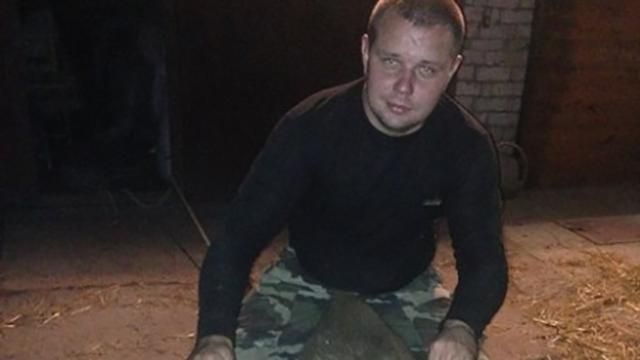 Сотрудник лесхоза подстрелил редкого зубра и хвастался окровавленными фото (18+) Сотрудник лесхоза подстрелил редкого зубра и хвастался окровавленными фото (18+)