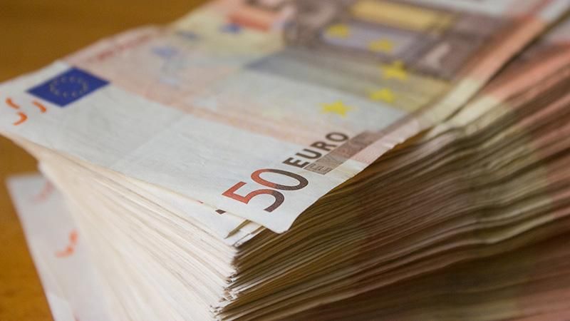 Оновлений курс валют: євро подешевшав ще більше