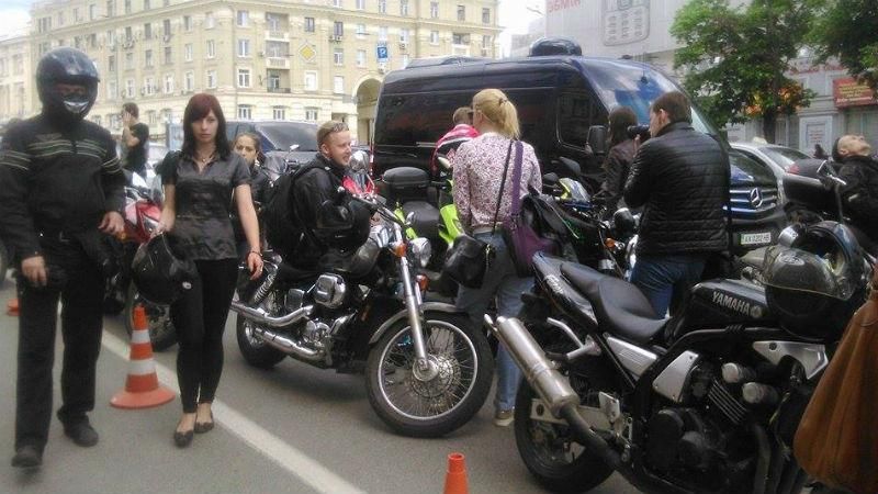 Байкери вийшли на протест у Харкові, Кернес обурений Байкери вийшли на протест у Харкові, Кернес обурений