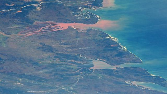 Астронавт НАСА опублікував чергові вражаючі фотографії Землі Астронавт НАСА опублікував чергові вражаючі фотографії Землі