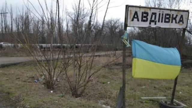 Масовий обстріл Авдіївки: волонтери показали відео 