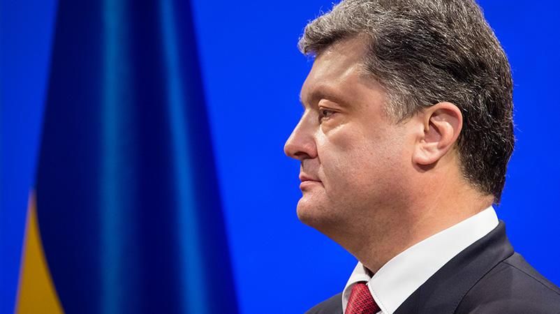 Порошенко готується виступити перед журналістами з терміновою заявою